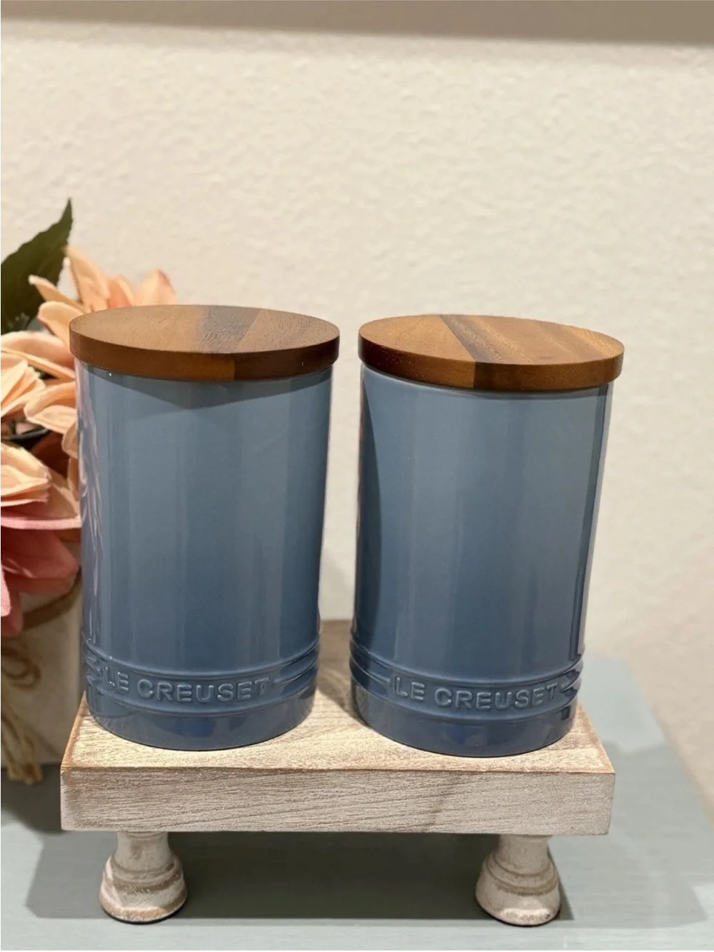 2 Le Creuset CHAMBRAY Stoneware Signature Storage Canister Wood Lid 26oz /770ml